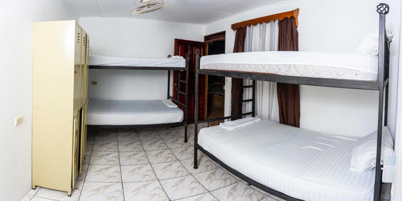 Arenal Poshpacker Hostel La Fortuna Luaran gambar